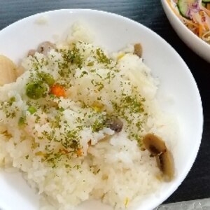 炊飯器で簡単！えびピラフ